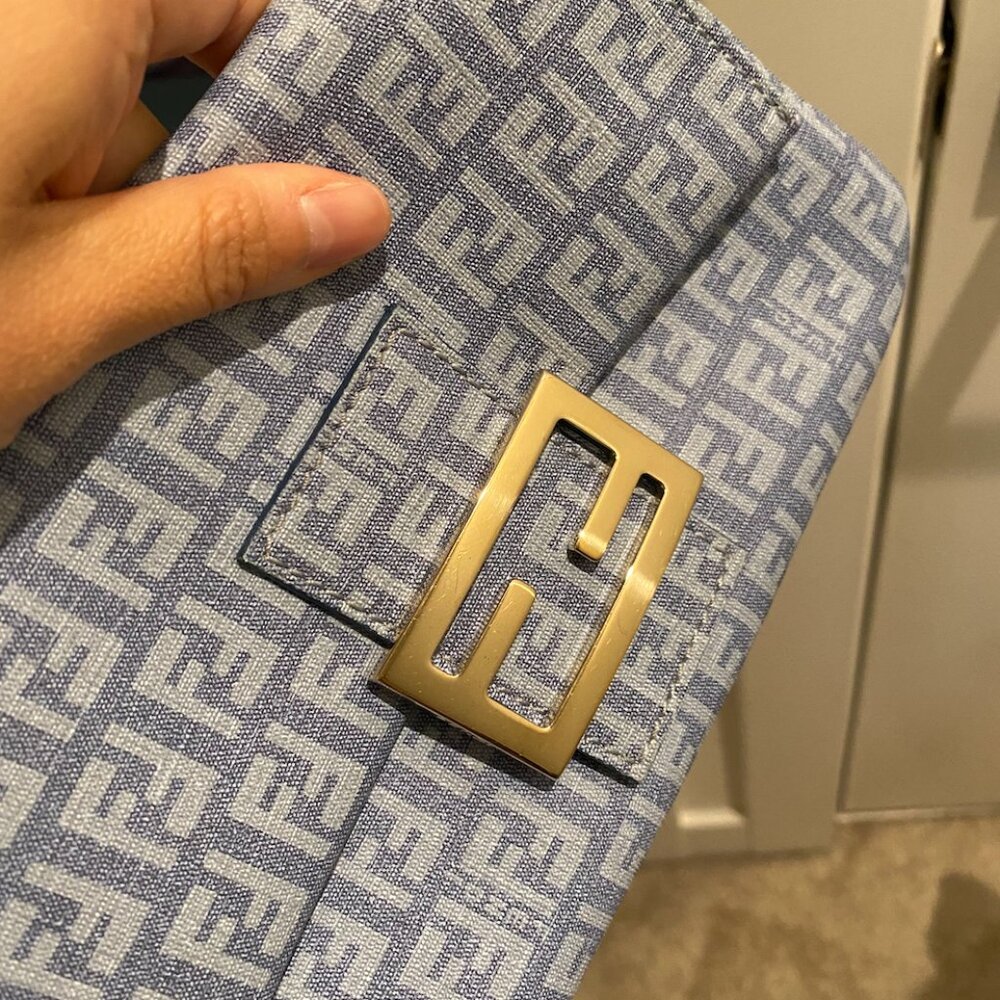 Fendi bag with a medal chain strap - Picture 7 of 7